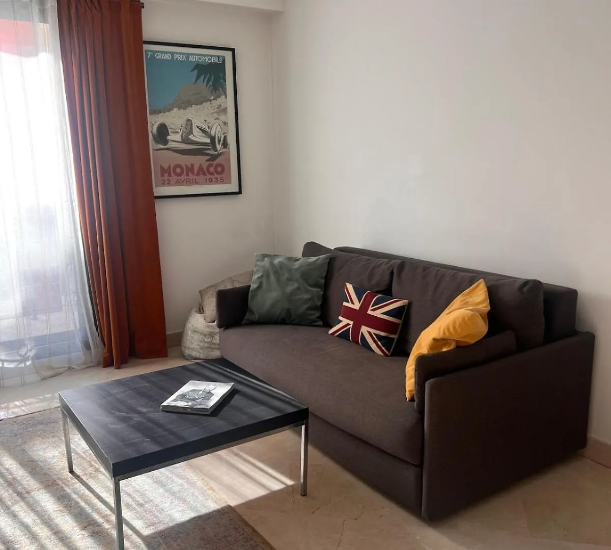 Spacious Apartment With The Balcony In Heart Of Monaco Monte Carlo